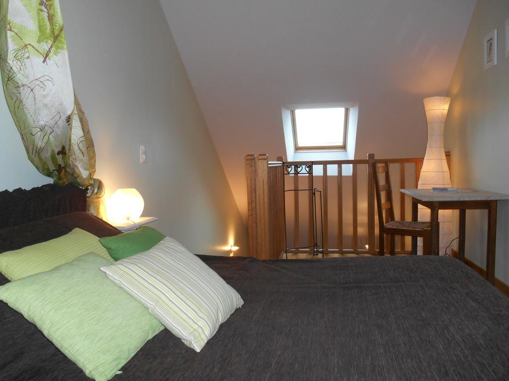 Escampette Hotel Saint-Aubin-en-Charollais Kamer foto
