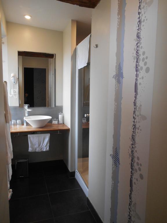 Escampette Hotel Saint-Aubin-en-Charollais Kamer foto