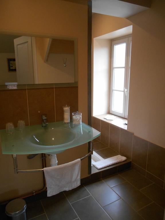 Escampette Hotel Saint-Aubin-en-Charollais Kamer foto